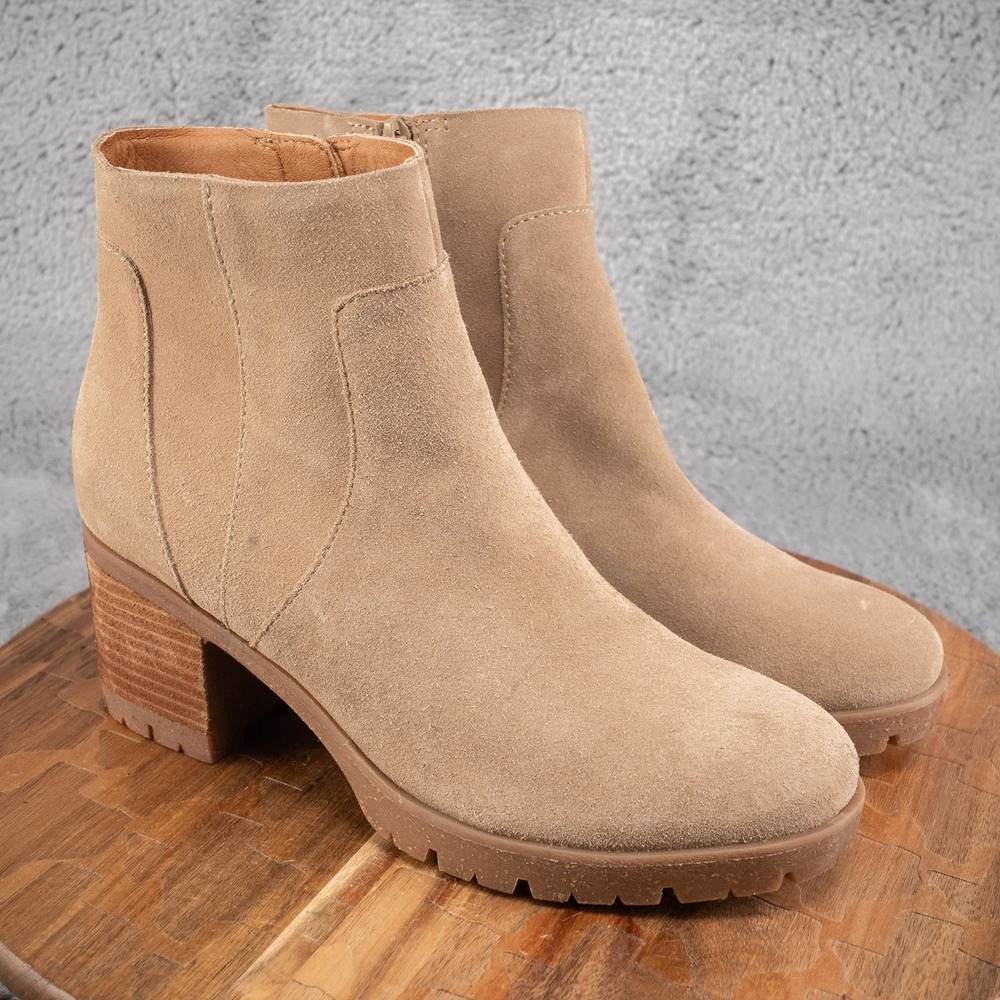 KORKS Women's Esmerelda Lug Sole Booties  Color Taupe Size 9.5 Style KR0004617